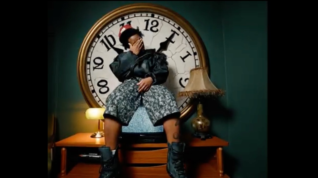 Fox BD - Livin Room (Official Music Video) thumbnail from YouTube
