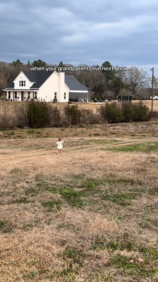 the second the front door opens she runs to their house 🤣 thumbnail from TikTok
