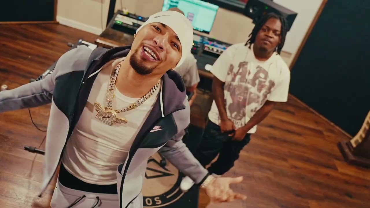Quin NFN & Lil 2z - Sewed Up, Pt. 3 (Mhm) (Official Music Video) thumbnail from YouTube