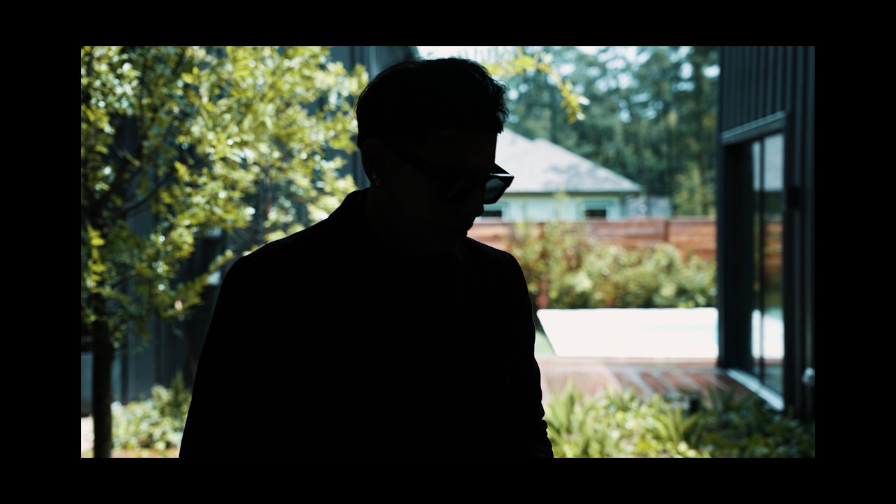 DeeBaby - Diamond Skin ( official music video ) thumbnail from YouTube