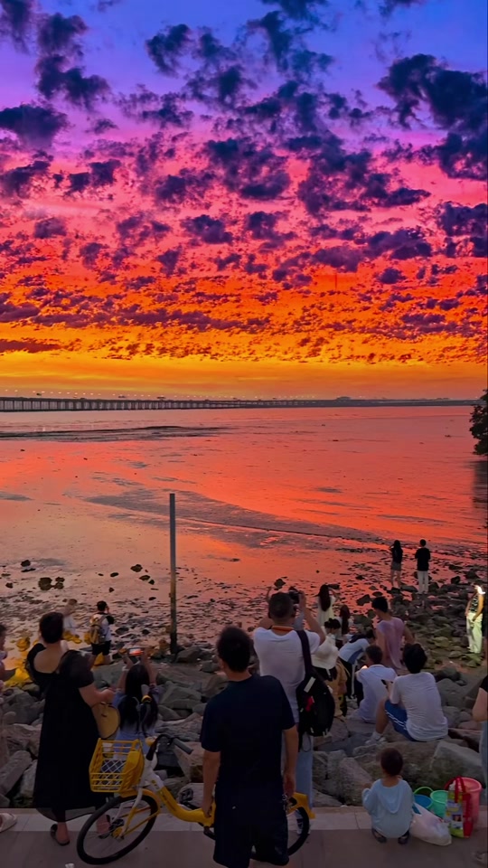 The sunset is beautiful, and so are you✨ thumbnail from TikTok