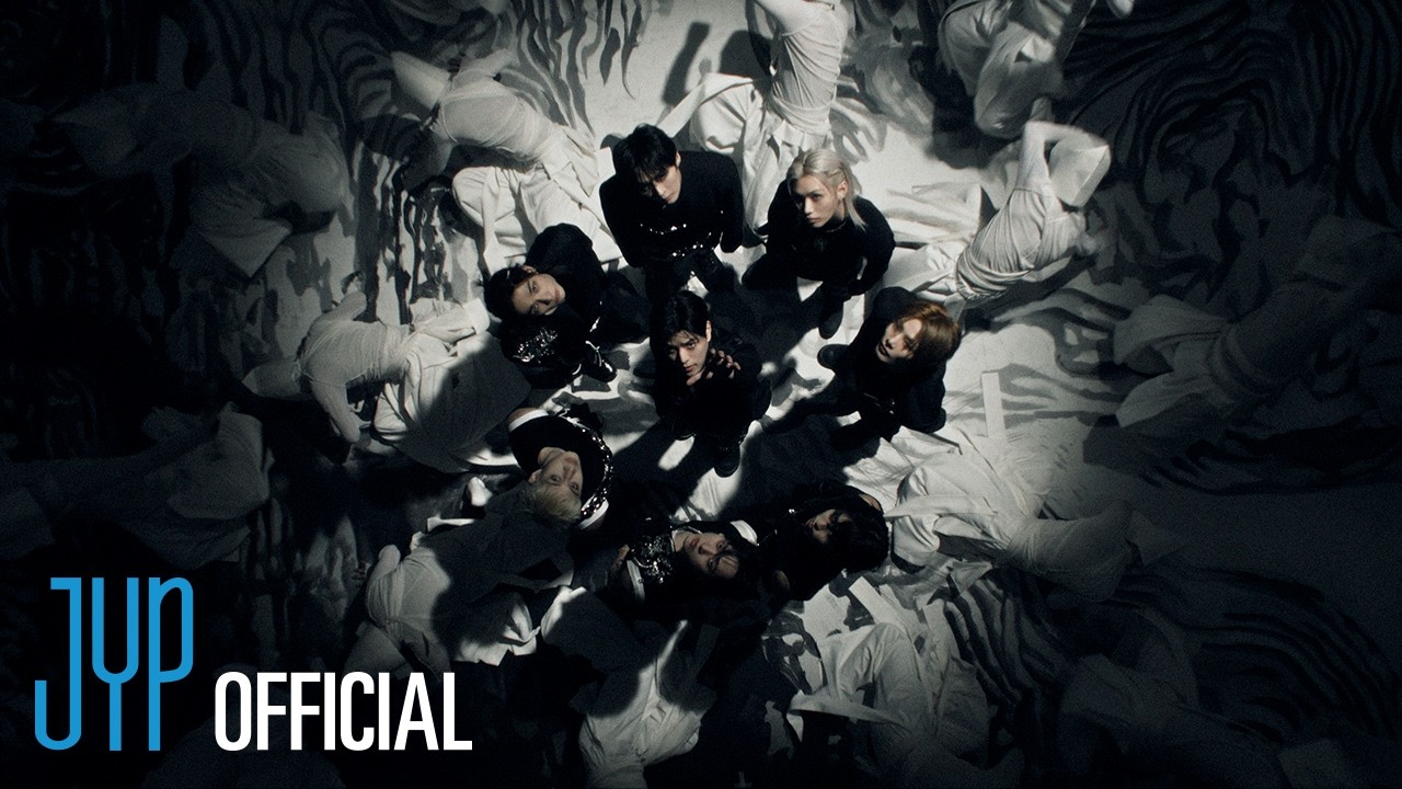 Stray Kids "RUN IT" M/V thumbnail from YouTube