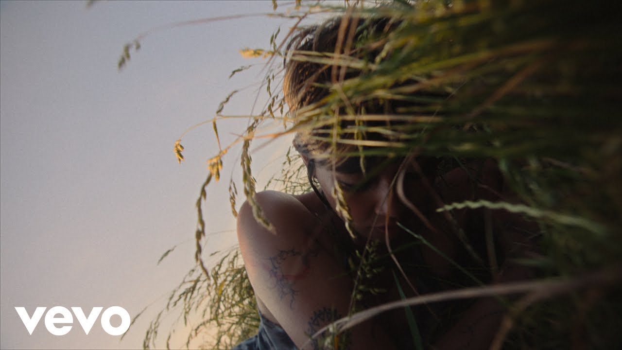 Beabadoobee - Sun Has Set (Official Music Video) thumbnail from YouTube