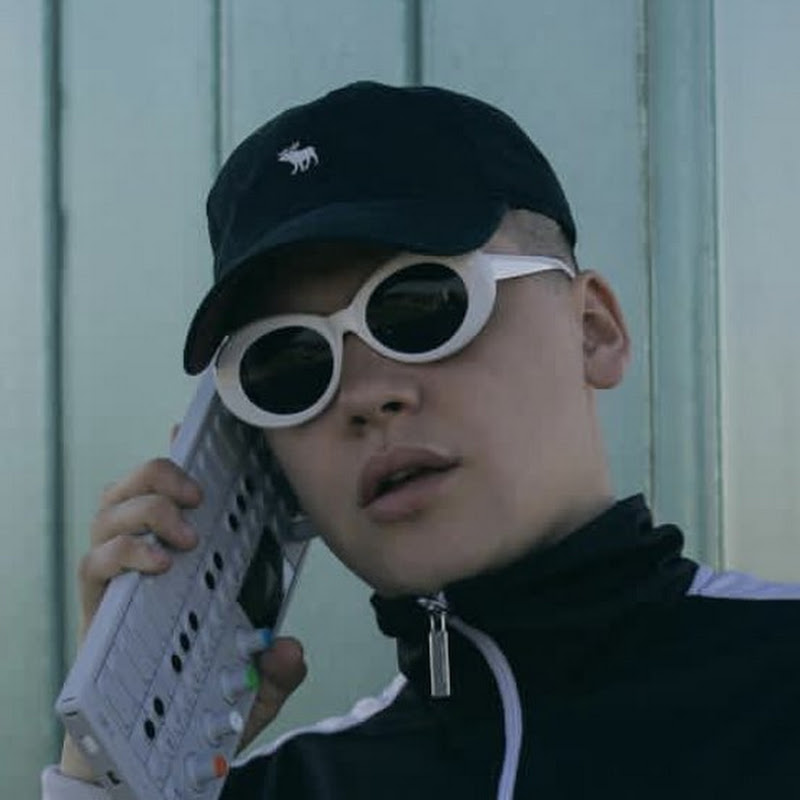Bizarrap channel avatar