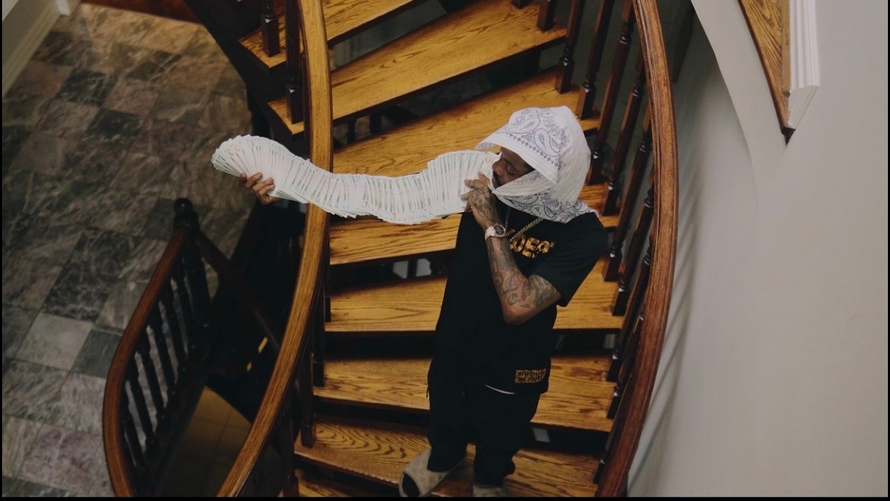 Skippa - Detox (Official Music Video) thumbnail from YouTube