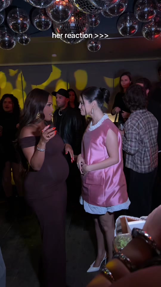 I was telling Selena the last time I saw her I was hiding my pregnancy. Her reaction was everything @Selena Gomez @Ra... thumbnail from TikTok