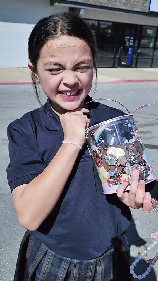 Pambili niya raw ng books sa school bookfair nila.💕 thumbnail from TikTok