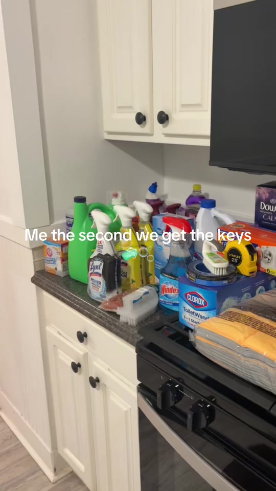 Because I know they were lying when the said it was move in ready😩😩 thumbnail from TikTok
