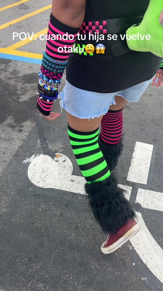 El estilo de mi hija es scene convinado con muchos estilos NO ME ESTOY AVERGONZANDO MAS ESTOY ORGULLOSA DE EL✨✨✨✨... thumbnail from TikTok
