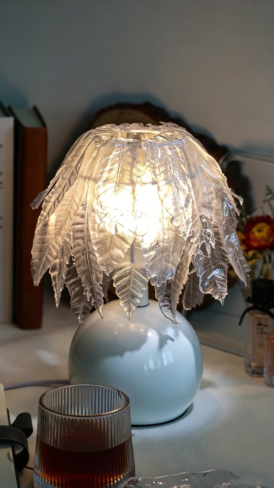 🌿 Dreamy Resin Leaf Lamp Made with HeyClear High-Viscosity UV Resin ✨ Preserve the delicate veins of real leaves in ... thumbnail from TikTok