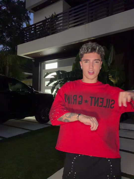 Dia 45 bailando mi canción 🤣@Medina thumbnail from TikTok