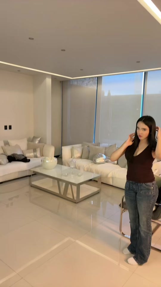 @Sofia Roberta Vela thumbnail from TikTok