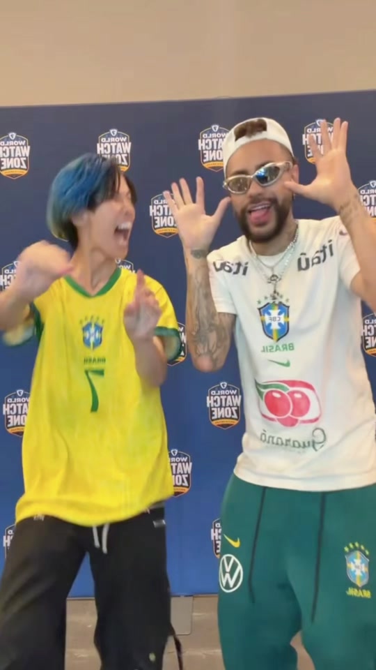✋🏽😆🤚🏽 thumbnail from TikTok