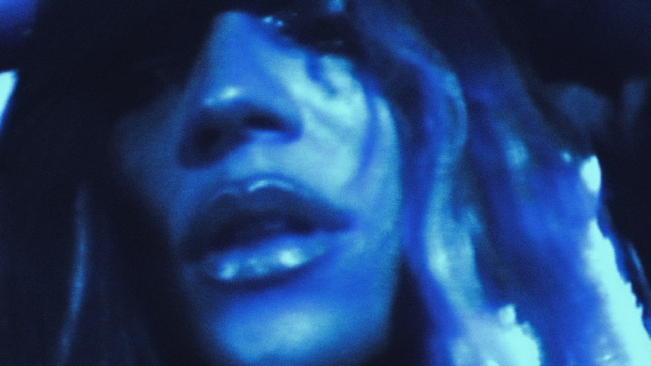 KAROL G - Bebiendo Lágrimas (Visualizer) thumbnail from YouTube