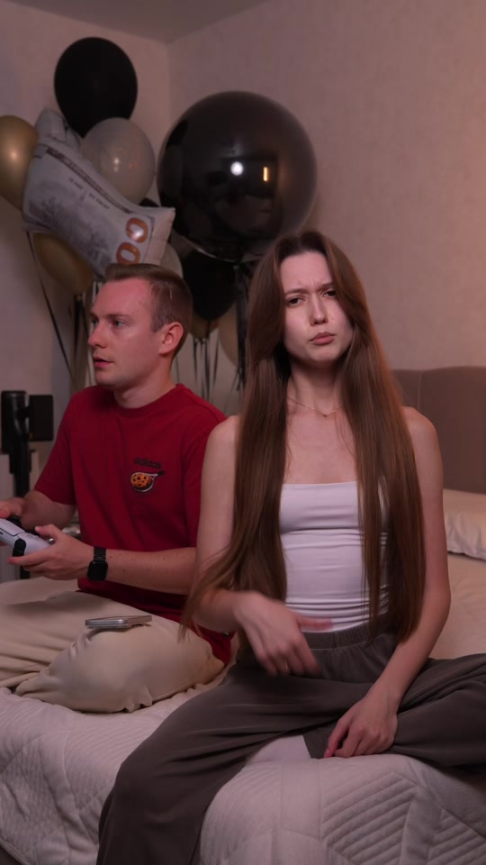 Почему он читает, но не отвечает thumbnail from TikTok