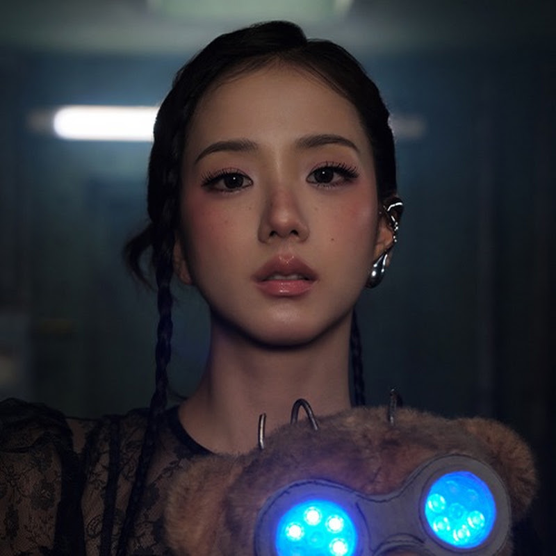 JISOO channel avatar