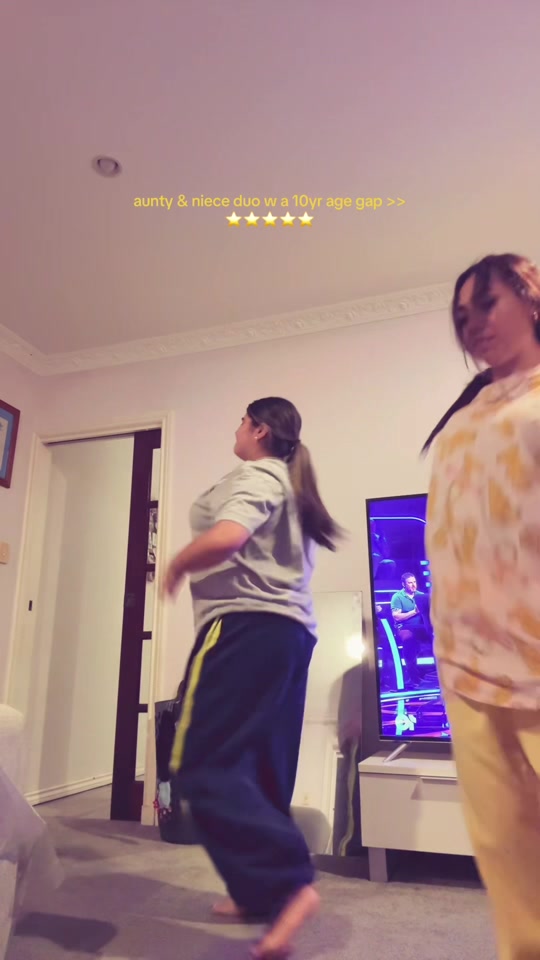 "are you sisters?" @aysh_user1 thumbnail from TikTok