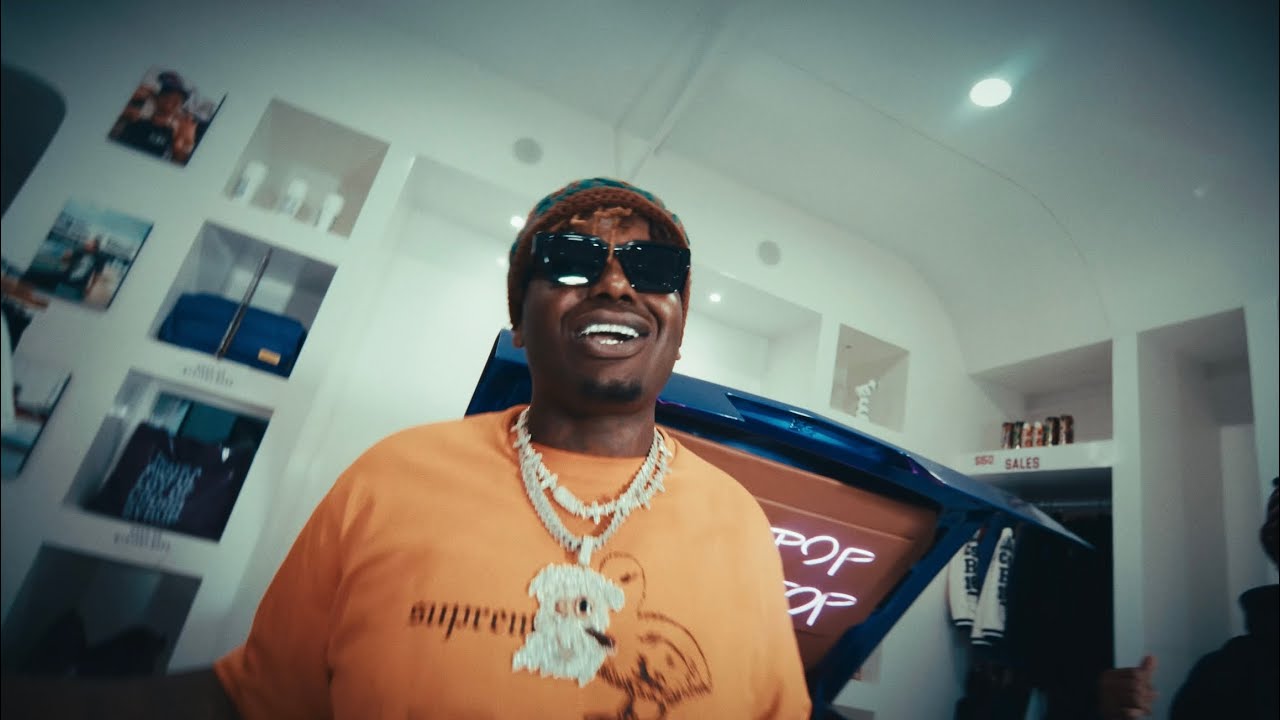 HoneyKomb Brazy - SMAKKIN (Official Music Video) thumbnail from YouTube