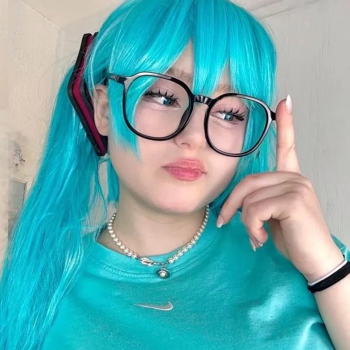 twitch.tv/upminaa channel avatar
