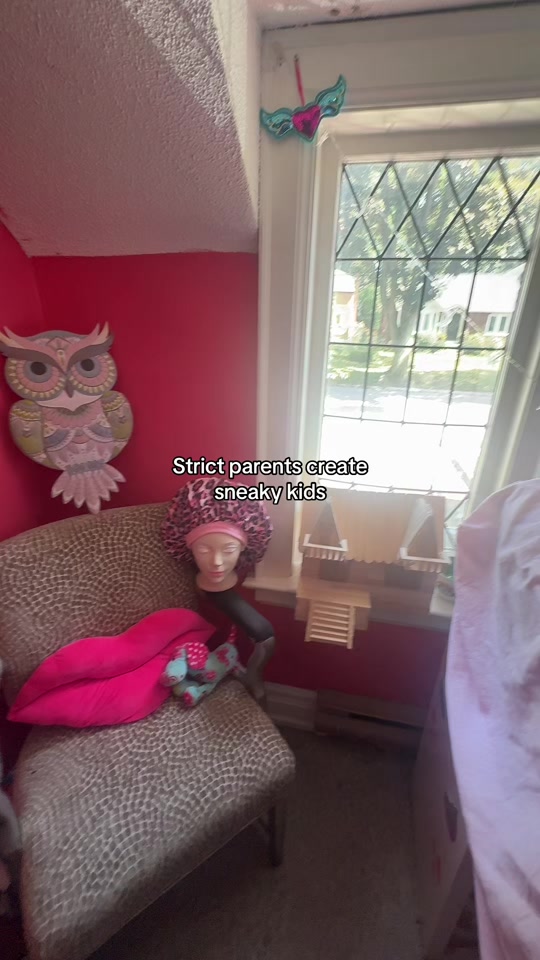 Rooms of people who have rooms of people who have rooms of people thumbnail from TikTok