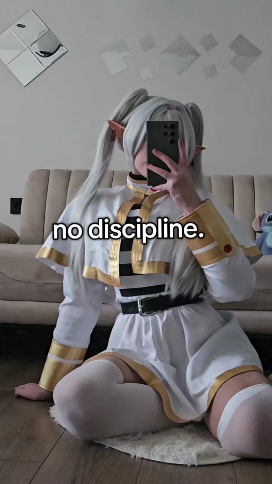 frieren 🤍 sorry for no post, I'm working on a new zzz cosplay right now, learning how to style wigs and sew, I'll sh... thumbnail from TikTok