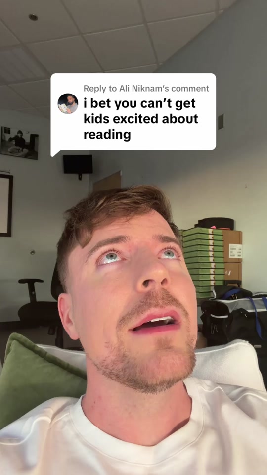 Replying to @Ali Niknam I’ve never seen a class so eager to read thumbnail from TikTok