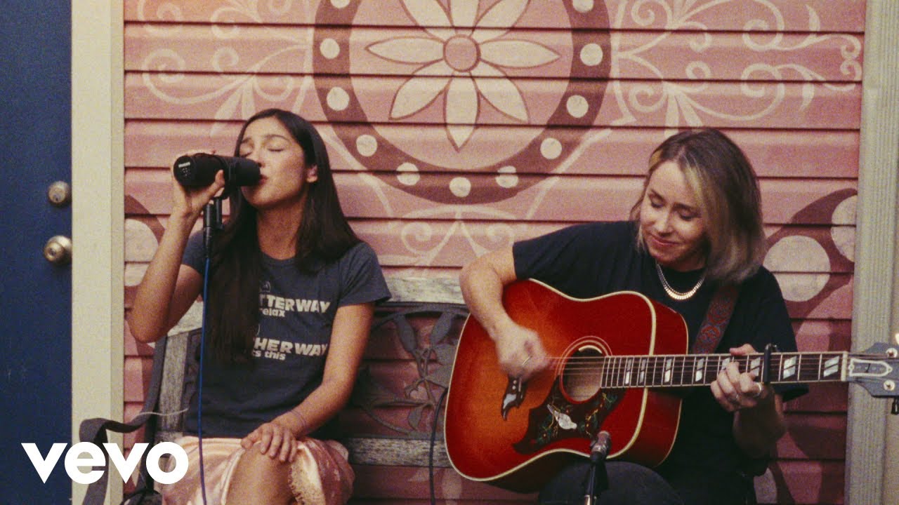 Olivia Rodrigo - stupid song (acoustic) thumbnail from YouTube