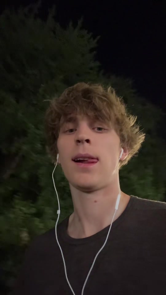хаппи thumbnail from TikTok