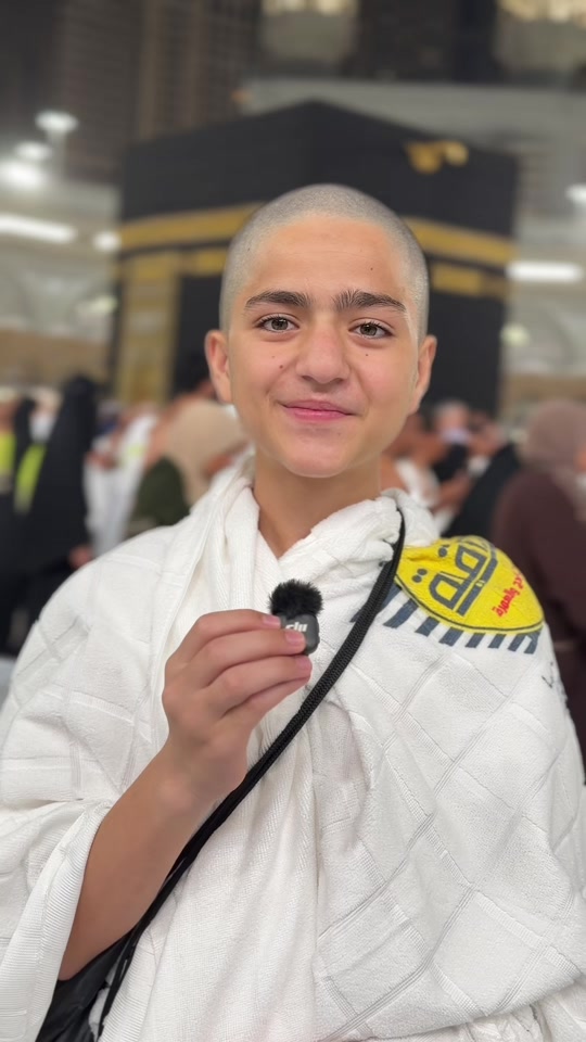 إِنَّ اللَّهَ وَمَلَائِكَتَهُ يُصَلُّونَ عَلَى النَّبِيِّ ۚ يَا أَيُّهَا الَّذِينَ آمَنُوا صَلُّوا عَلَيْهِ وَسَلِّمُ... thumbnail from TikTok