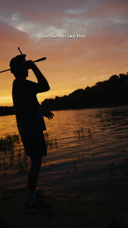 48 hours off-grid, ☀️🏕️ Cold drinks. Fresh food. Hot meals. Cool air. That’s summer done right. Where would you tak... thumbnail from TikTok