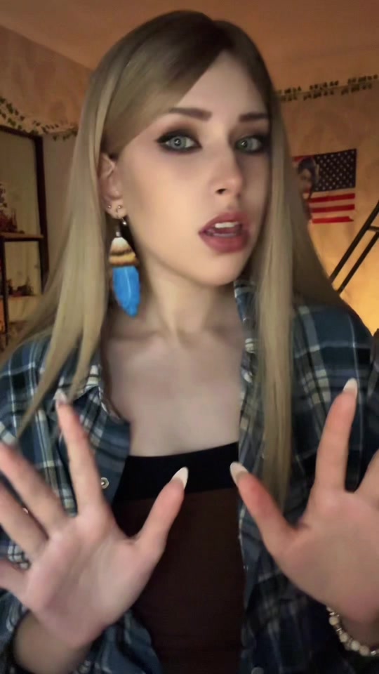 cosplay clip thumbnail from TikTok