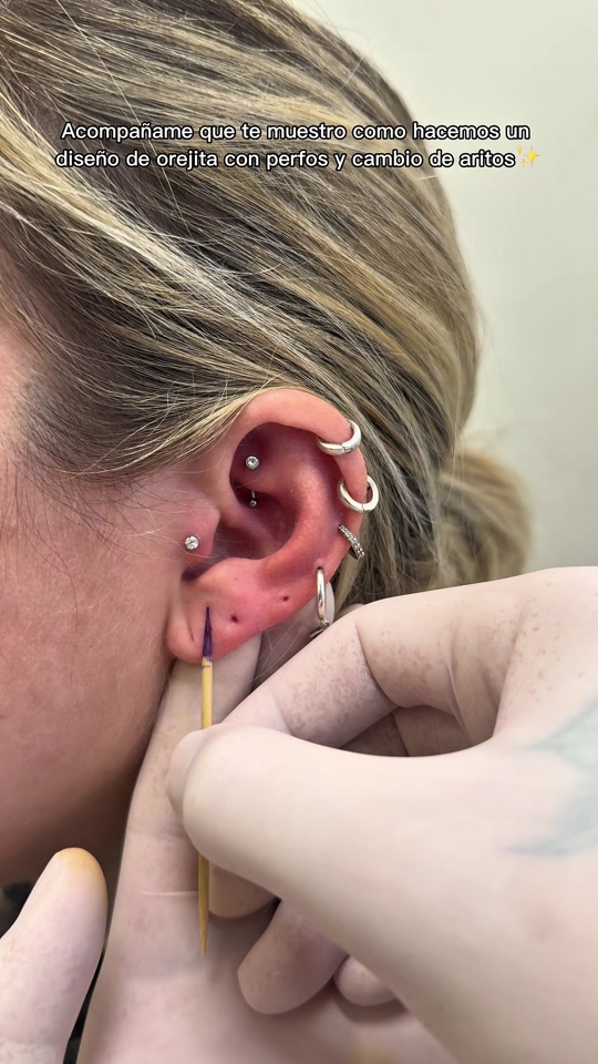 ¿Hace cuánto mirás tu orejita y pensás “quiero hacer algo distinto”? 👀✨ A veces no necesitás un piercing más o si 😂... thumbnail from TikTok