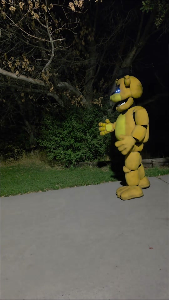 My Golden Freddy fnaf animatronic i programmed to walk around on his own! thumbnail from TikTok