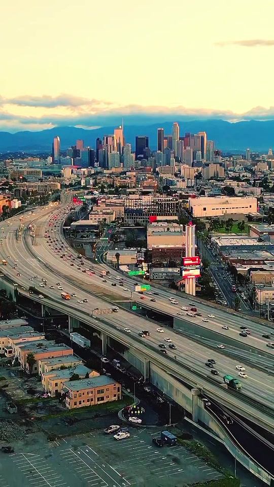 Welcome to Los Angeles California@Welcome to America 🇺🇸 thumbnail from TikTok