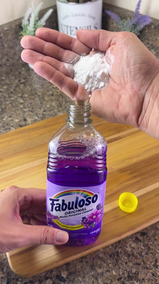 Baking Soda and Fabuloso together? here’s why i tried it! thumbnail from TikTok