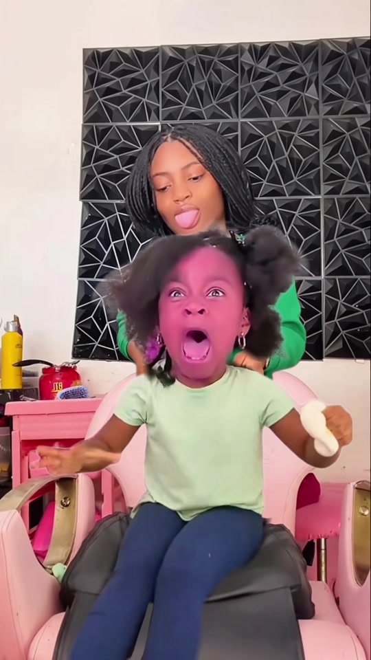 Screaming girl PHONK🥭🤑 thumbnail from TikTok