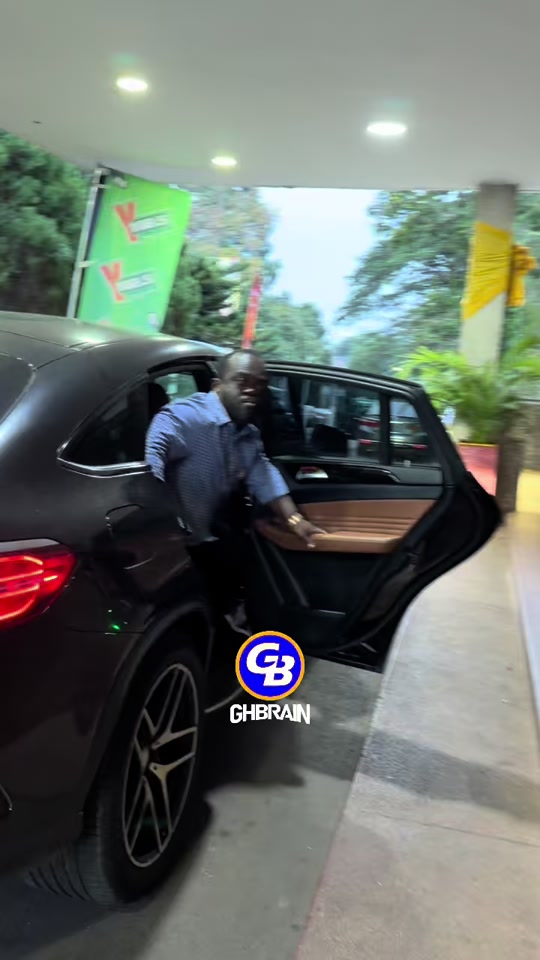 Abu National is actively on duty as Sarkodie arrives at KNUST. thumbnail from TikTok