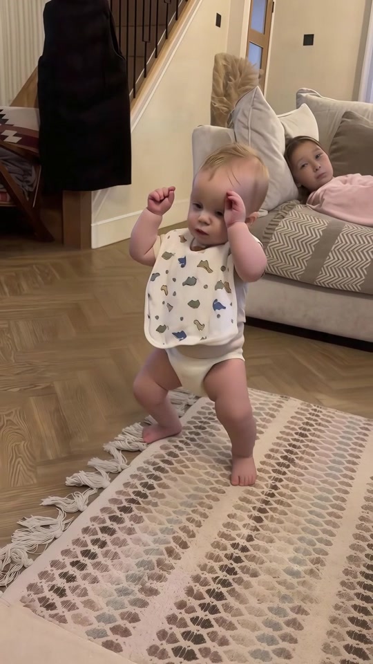 👆 💖Tap "CapCut · Make the same video"Wait until your baby starts dancing... thumbnail from TikTok