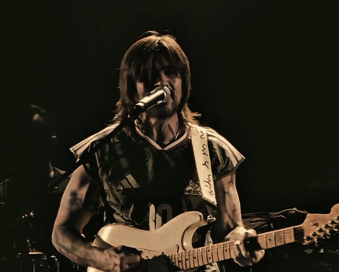 @Juanes El 19 nov en Bogotá, último show disponible del 2026. thumbnail from TikTok
