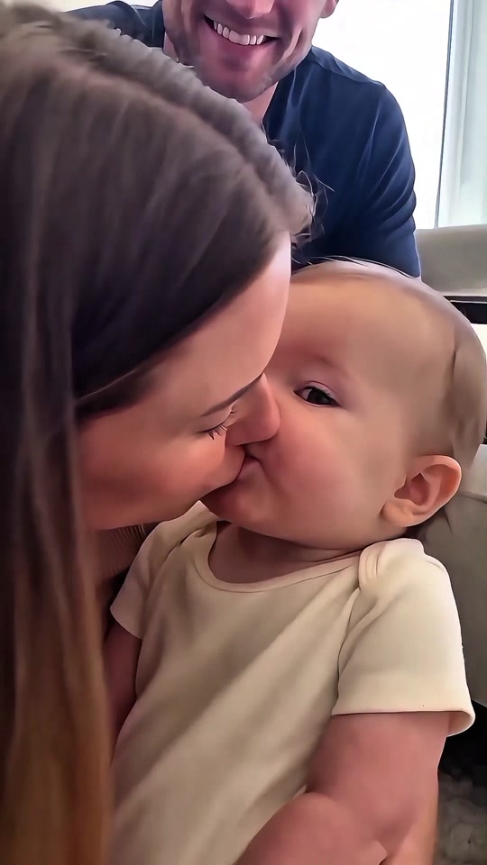 When toddlers have zero filter and dad gets roast duty 😭😂 thumbnail from TikTok