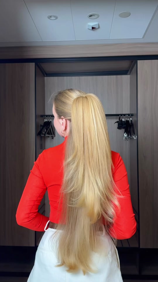 Claw clip volume hairstyle 🤌🏻 thumbnail from TikTok