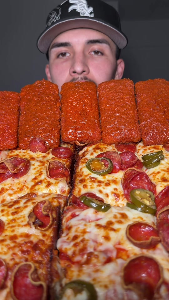 Little Caesars & Mozzarella Sticks Mukbang 🍕 Little Caesars Detroit Style is so underrated 🧀 @Little Caesars thumbnail from TikTok